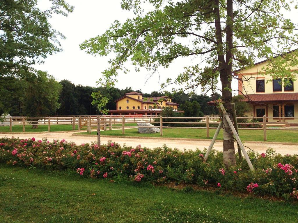 Agriturismo Il Boschetto Ornago Buitenkant foto